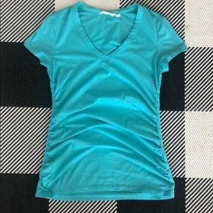 Athleta light blue v neck rouched tshirt.
